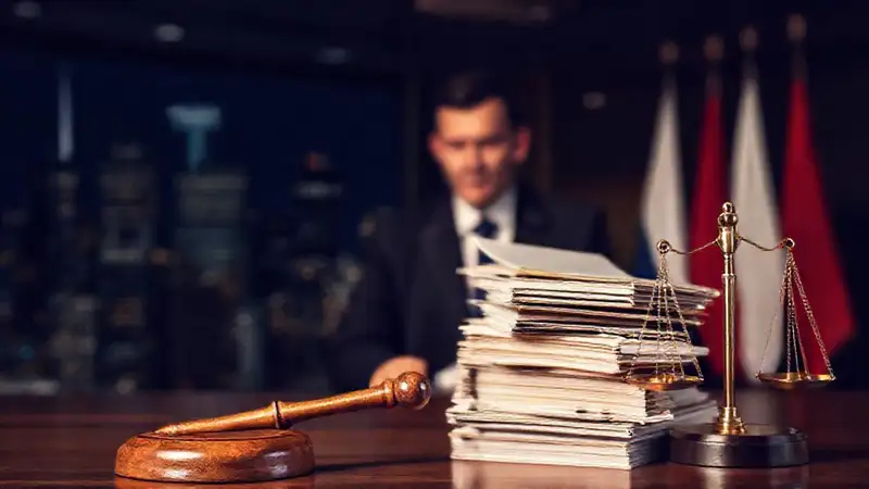 Justicia legal en entorno difuminado