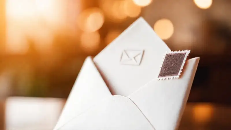 Diseño elegante y profesional digitalmente cálido